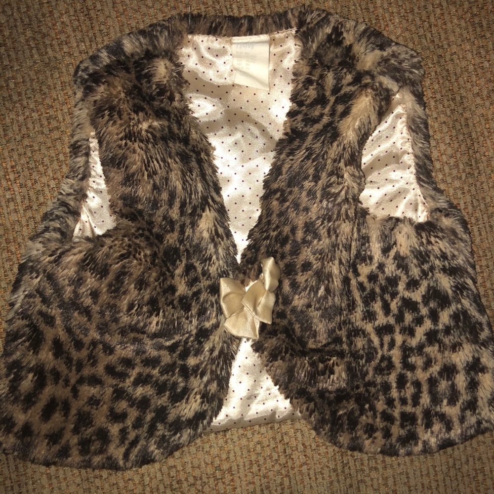 H&M leopard vest